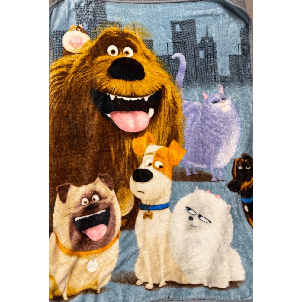 The Secret Life of Pets Plush Fleece Throw Blanket Franco Max Duke Gidget Blue
